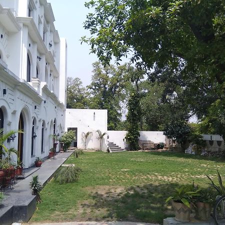Hotel Kings Retreat Patiāla Exterior photo