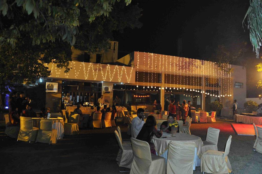 Hotel Kings Retreat Patiāla Exterior photo